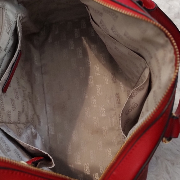 MICHAEL KORS Large Saffiano Leather Satchel Red - Picture 15 of 16